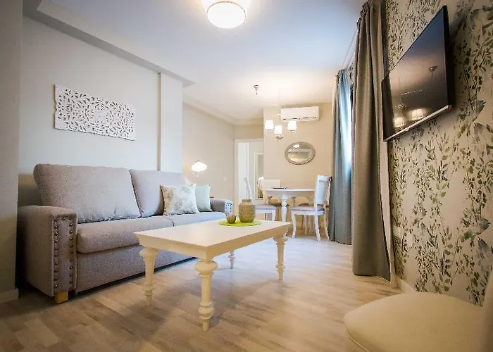 Holidays2malaga Hotel *