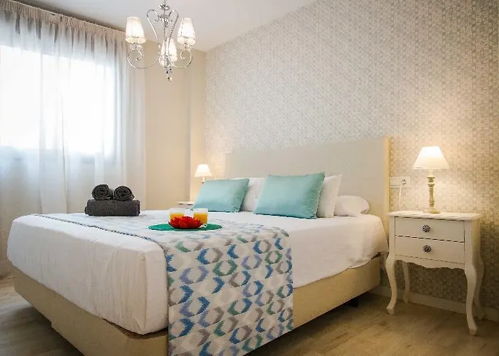 Holidays2malaga Hotel *