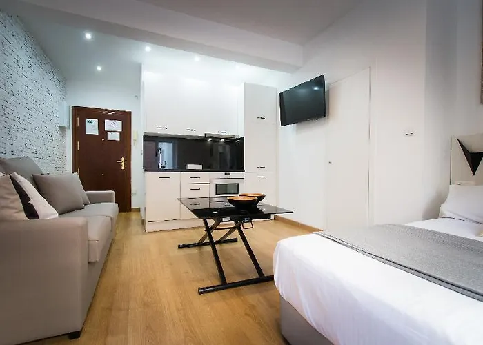 Holidays2malaga Hotel *