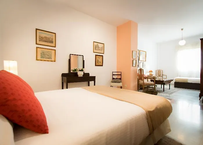 Holidays2malaga Hotel *