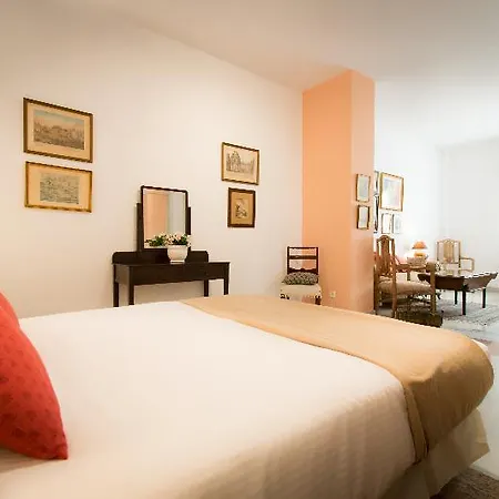 Holidays2malaga Apartamento *